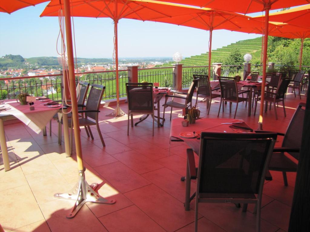 Haus Am Berg 3*
